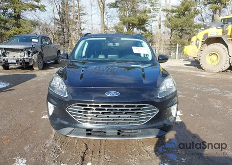 2022 Ford Escape Titanium from USA, damaged, VIN 1FMCU9J98NUA80422